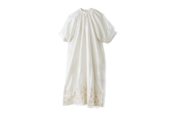 画像1: Khadi Silk Tie Embroidery Dress (B.WH)