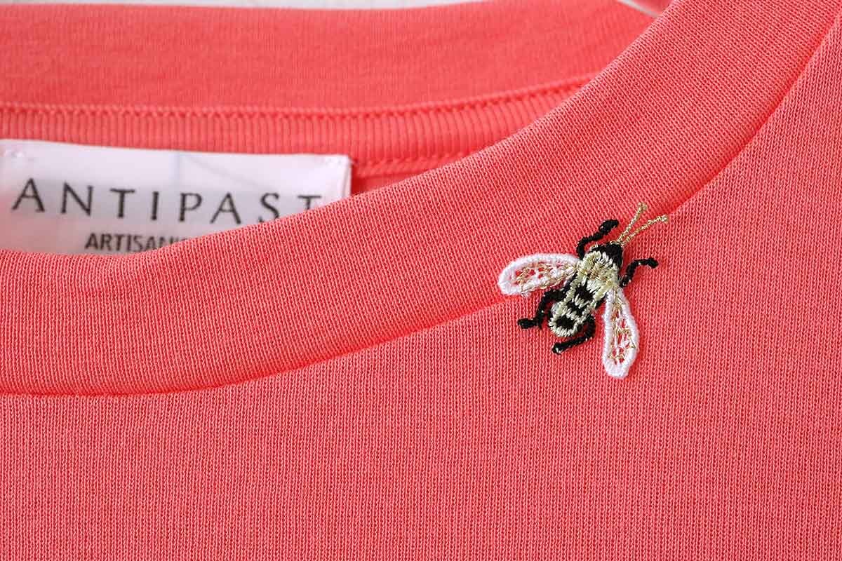 ANTIPAST アンティパスト Cotton Frice T-shirts with Bee