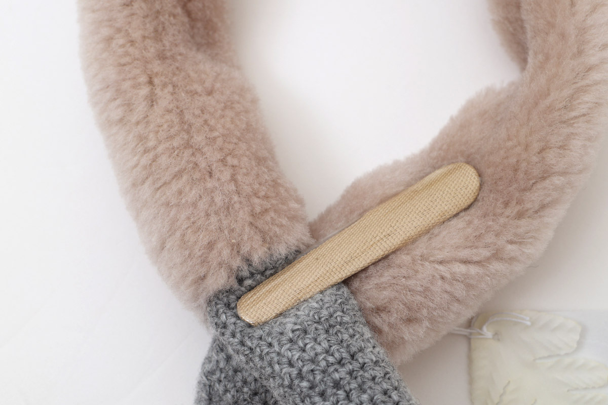 Faux Fur Muffler (KU60R:BG)