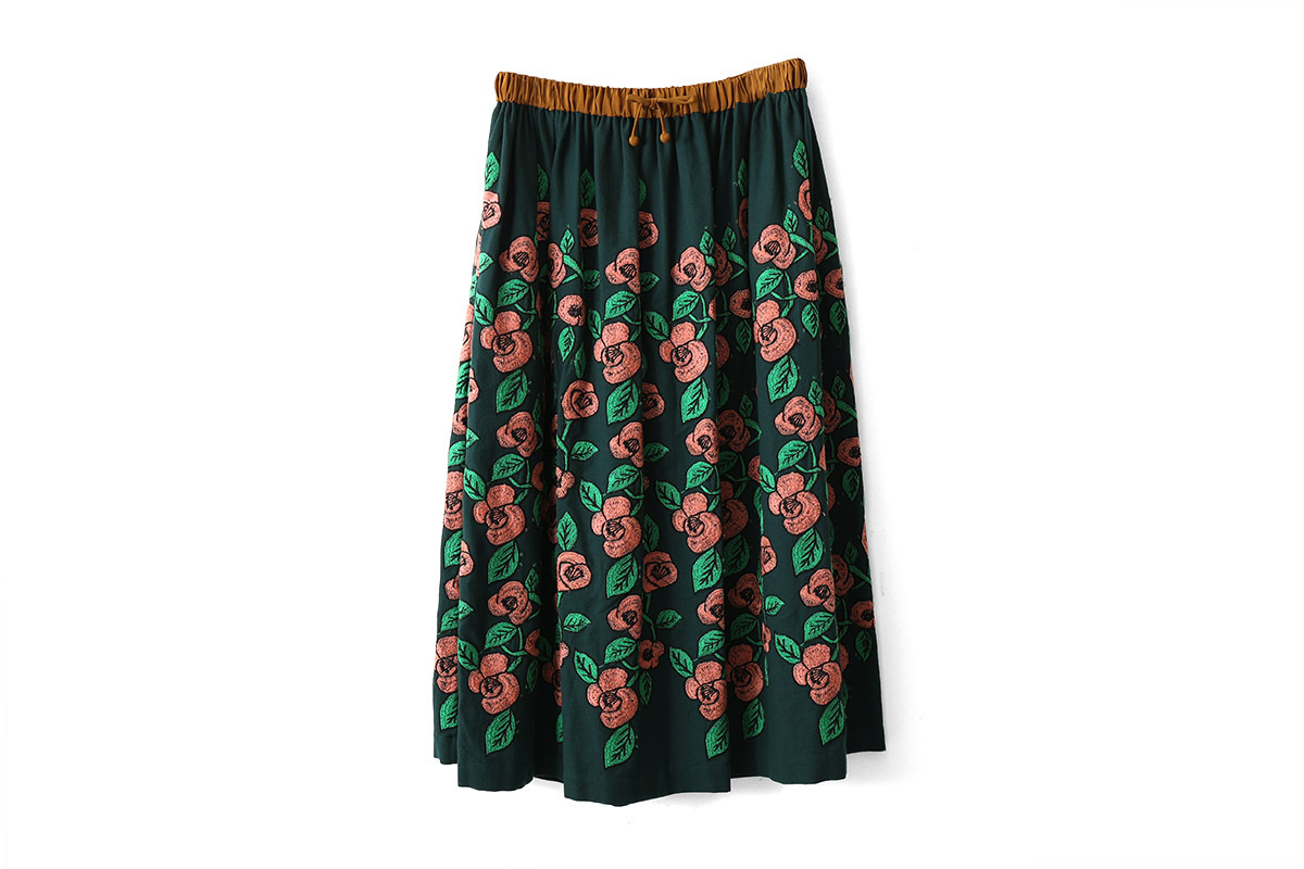 ミナペルホネン camelliaフレアスカートファッション